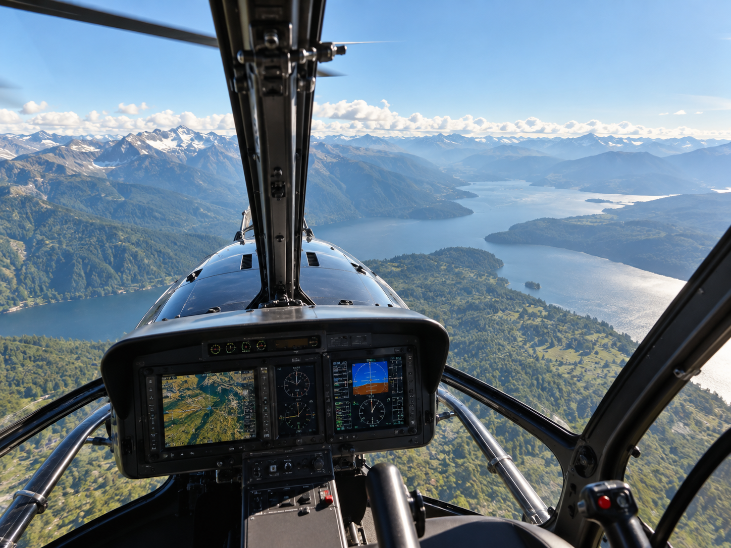 Vista desde la cabina de un helicóptero durante un vuelo